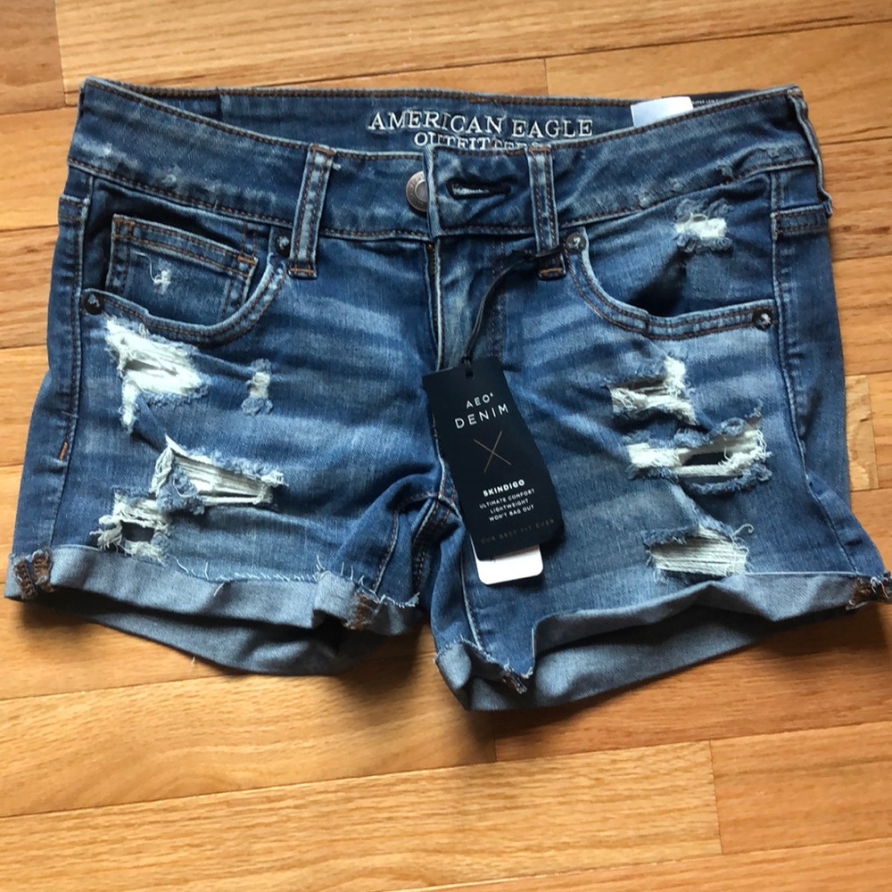 New with Tags American Eagle Super Low Shortie